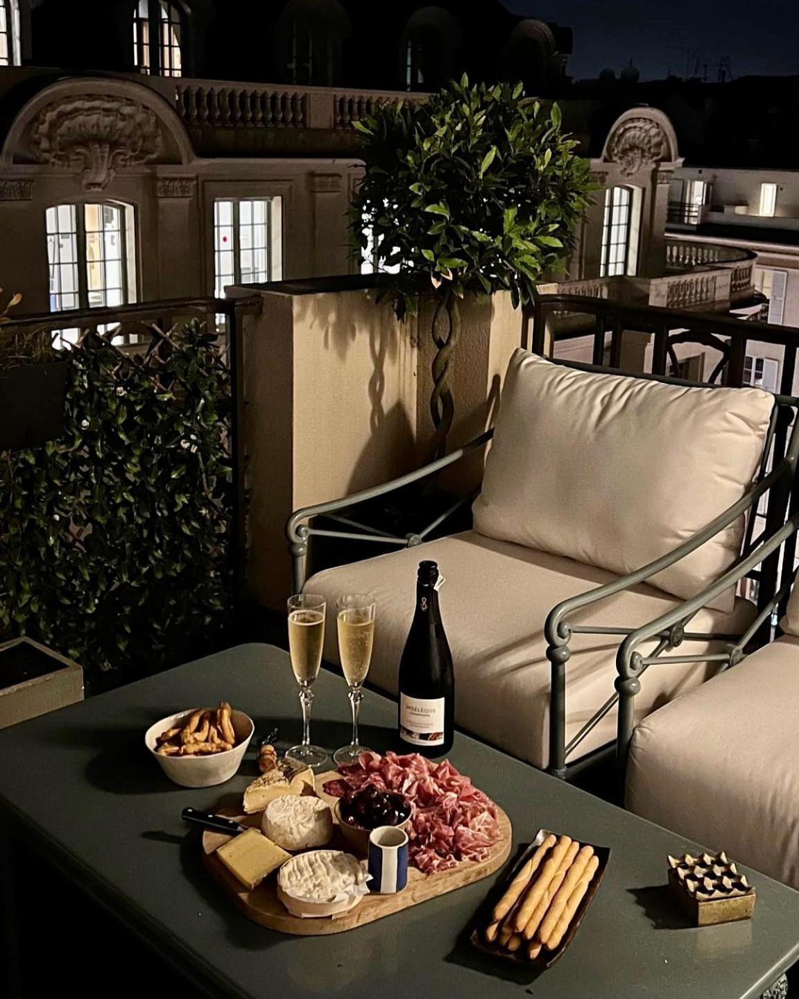 Appartement Superb Flat With Terrasse & 24-7 Security In The Heart Of Paris! *